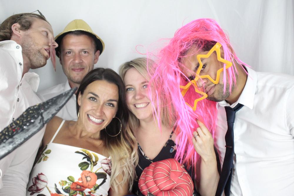 Mr & Mrs Guillen | View more photos from the event at gallery.myphotoboothexperience.co.uk/u/MyPhotoBoothExperienceLtd/Mr-Mrs-Guillen